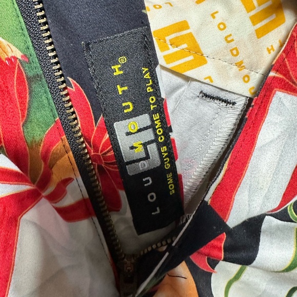 Loudmouth Golf Pin-Up Girl Christmas Shorts Size 30 Flawless Condition - Picture 12 of 15